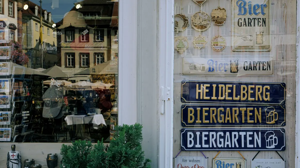 How Local Pubs Can Compete with Grocery Delivery for Drinks Orders