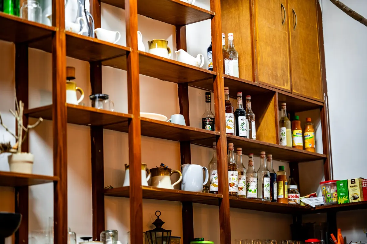 Pub Supplies Delivery Checklist for Busy Weekends: Glassware, Gas, and Cleaning Essentials